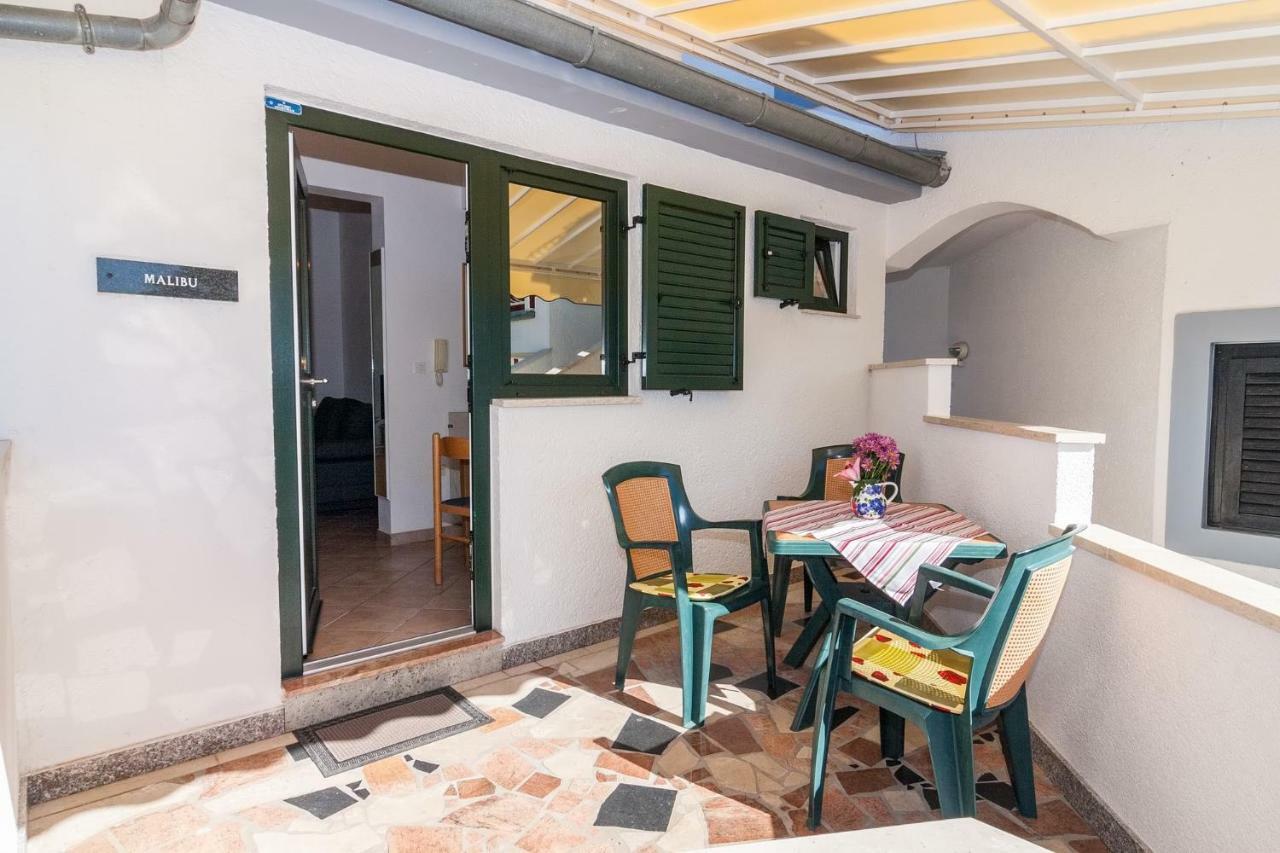 Villa California Porec Luaran gambar