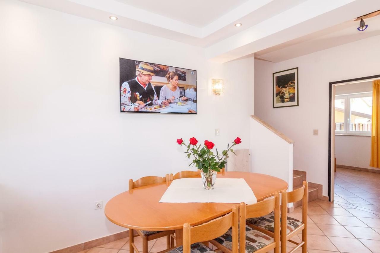 Villa California Porec Luaran gambar