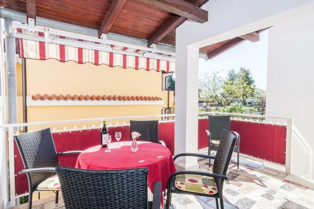 Villa California Porec Luaran gambar