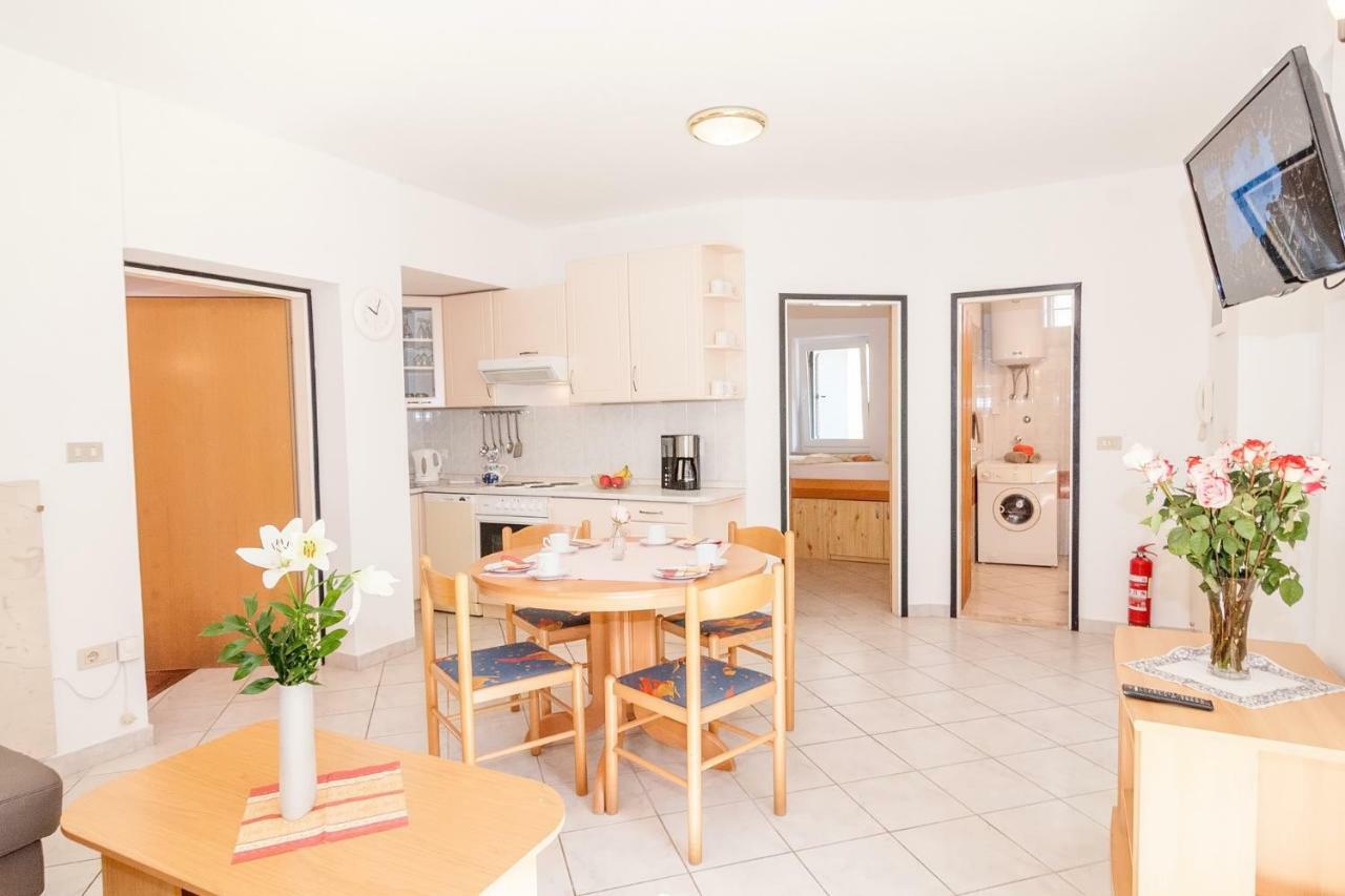 Villa California Porec Luaran gambar